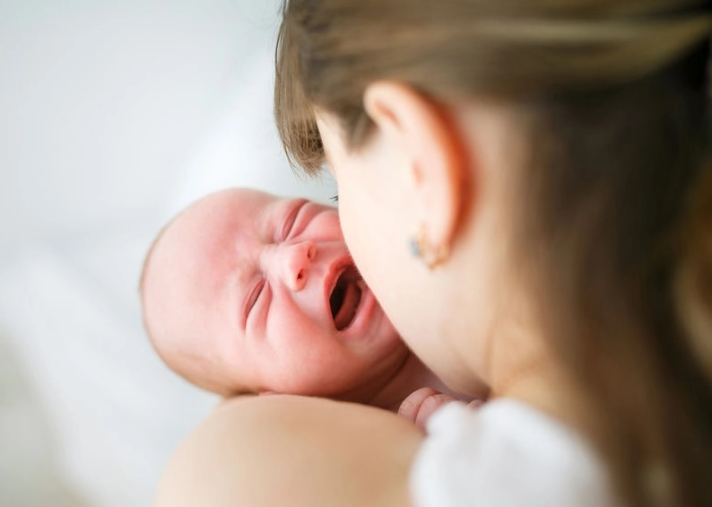 Crying: Preventing and Managing Colic