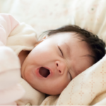 The Drowsy State is when your little one starts showing signs of becoming sleepy.